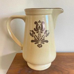 Vintage Pfaltzgraff 416 2L Serving Pitcher